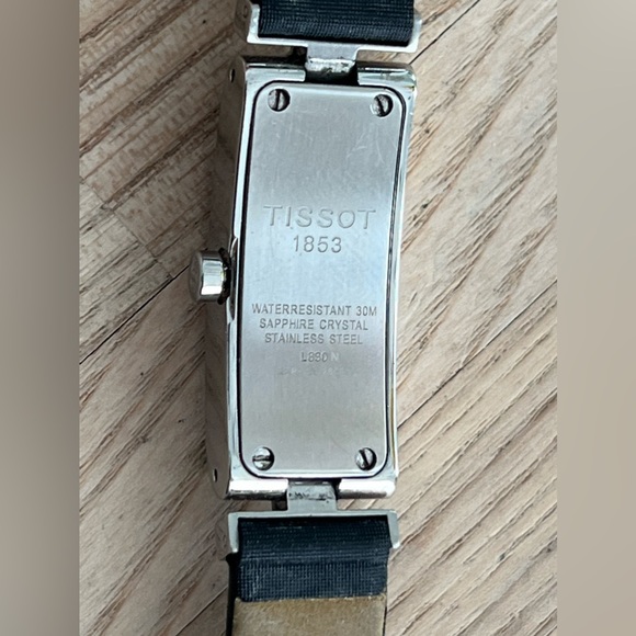 Tissot Ladies Watch Equi-T Stainless Case Black Dial Genuine Leather Strap Rare - Picture 9 of 17